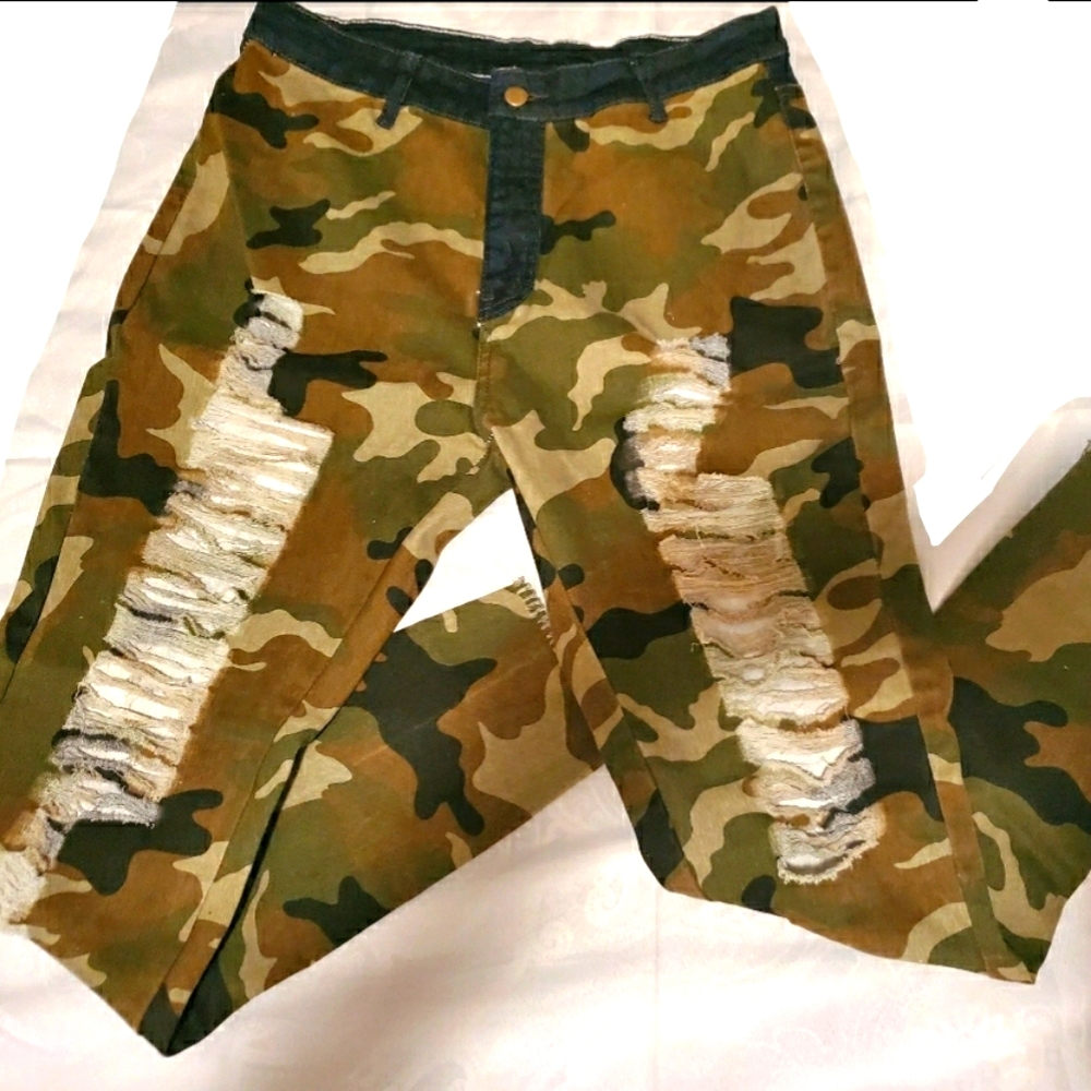 Ripped Fatigue Pants